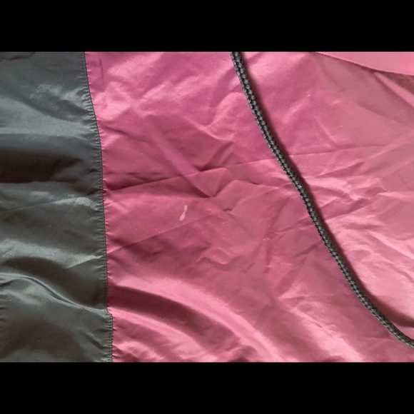 COPY - VS Pink Windbreaker - Picture 5 of 6